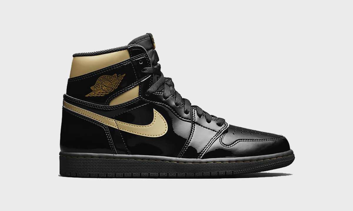 black and gold sneakers jordans